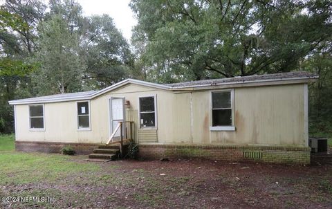 A home in Middleburg