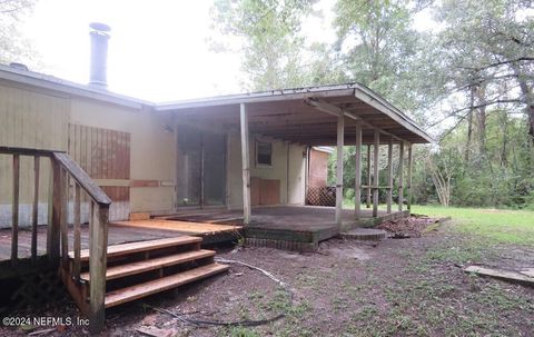 A home in Middleburg