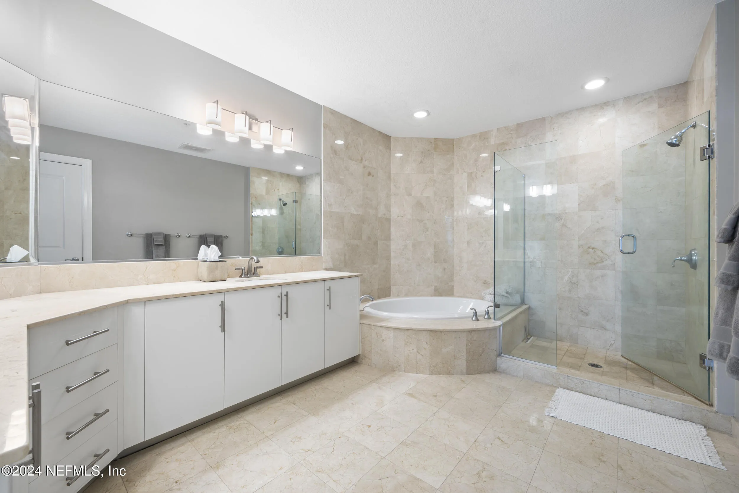 Jacksonville, Florida 32207, United States, 2 Bedrooms Bedrooms, ,2 BathroomsBathrooms,Residential,Active,34906