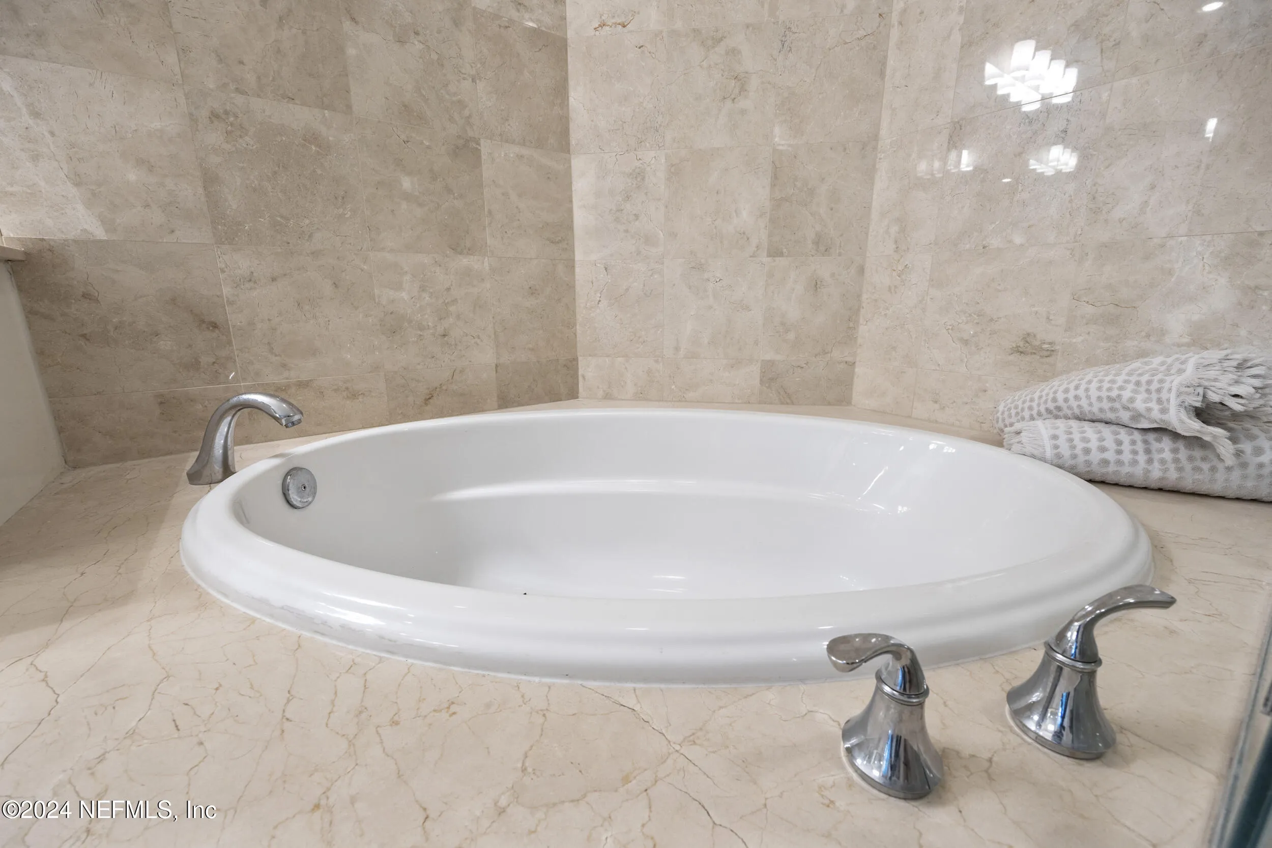 Jacksonville, Florida 32207, United States, 2 Bedrooms Bedrooms, ,2 BathroomsBathrooms,Residential,Active,34906