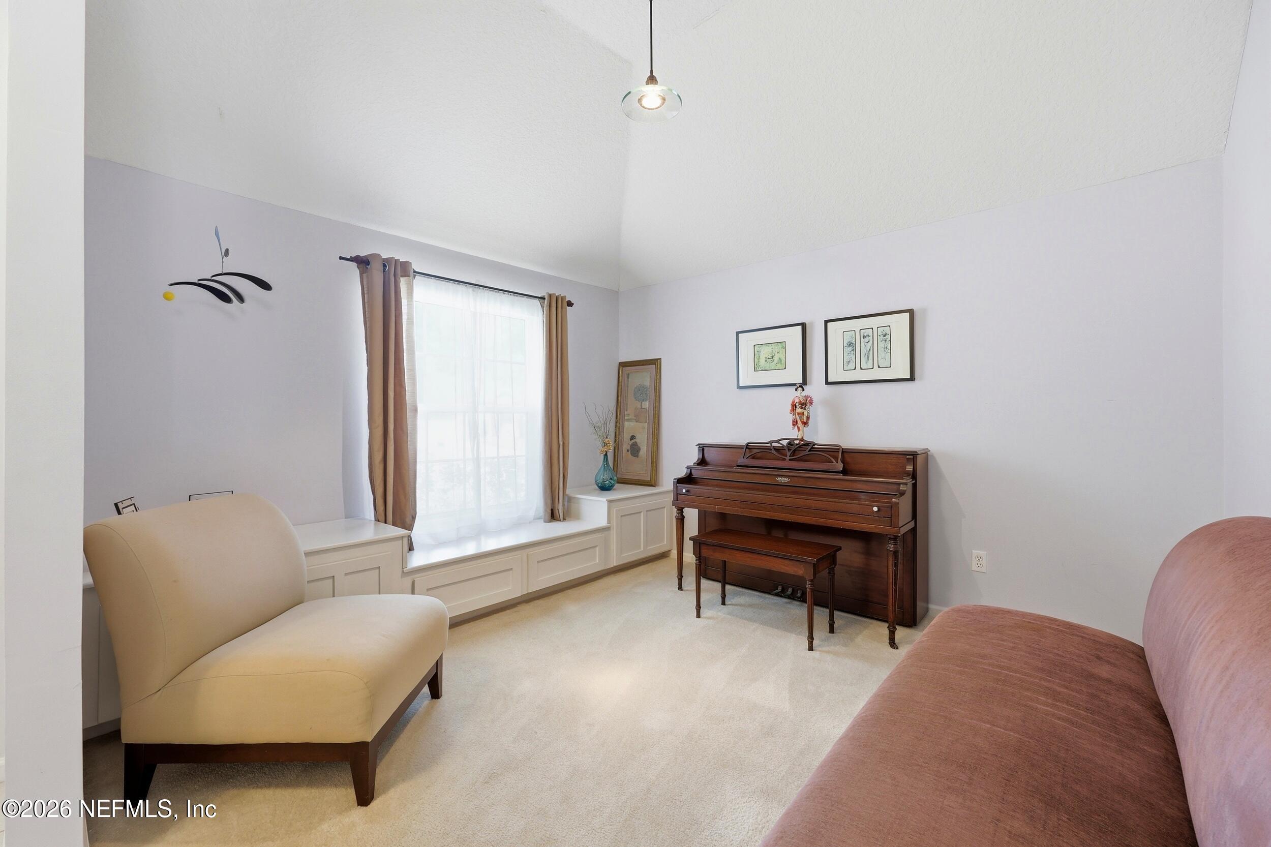 4512 S PENNYCRESS Place