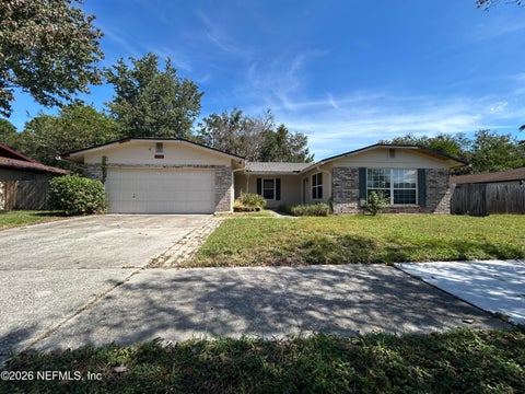 Photo of 4901 LOFTY PINES Circle E, Jacksonville, FL 32210 (MLS # 2166834)