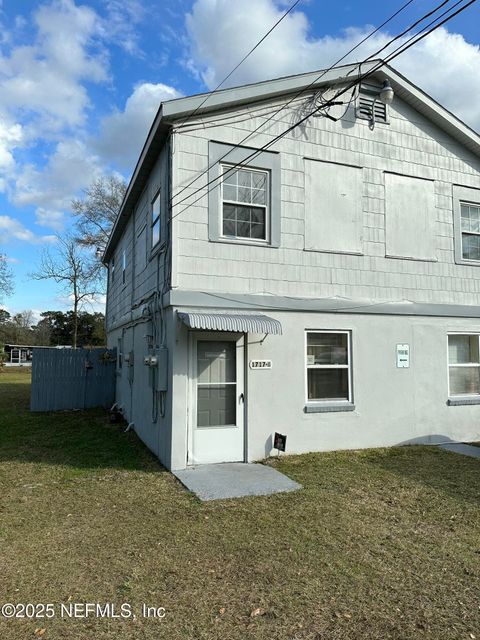 1717 LINDSEY Road Jacksonville FL 32221