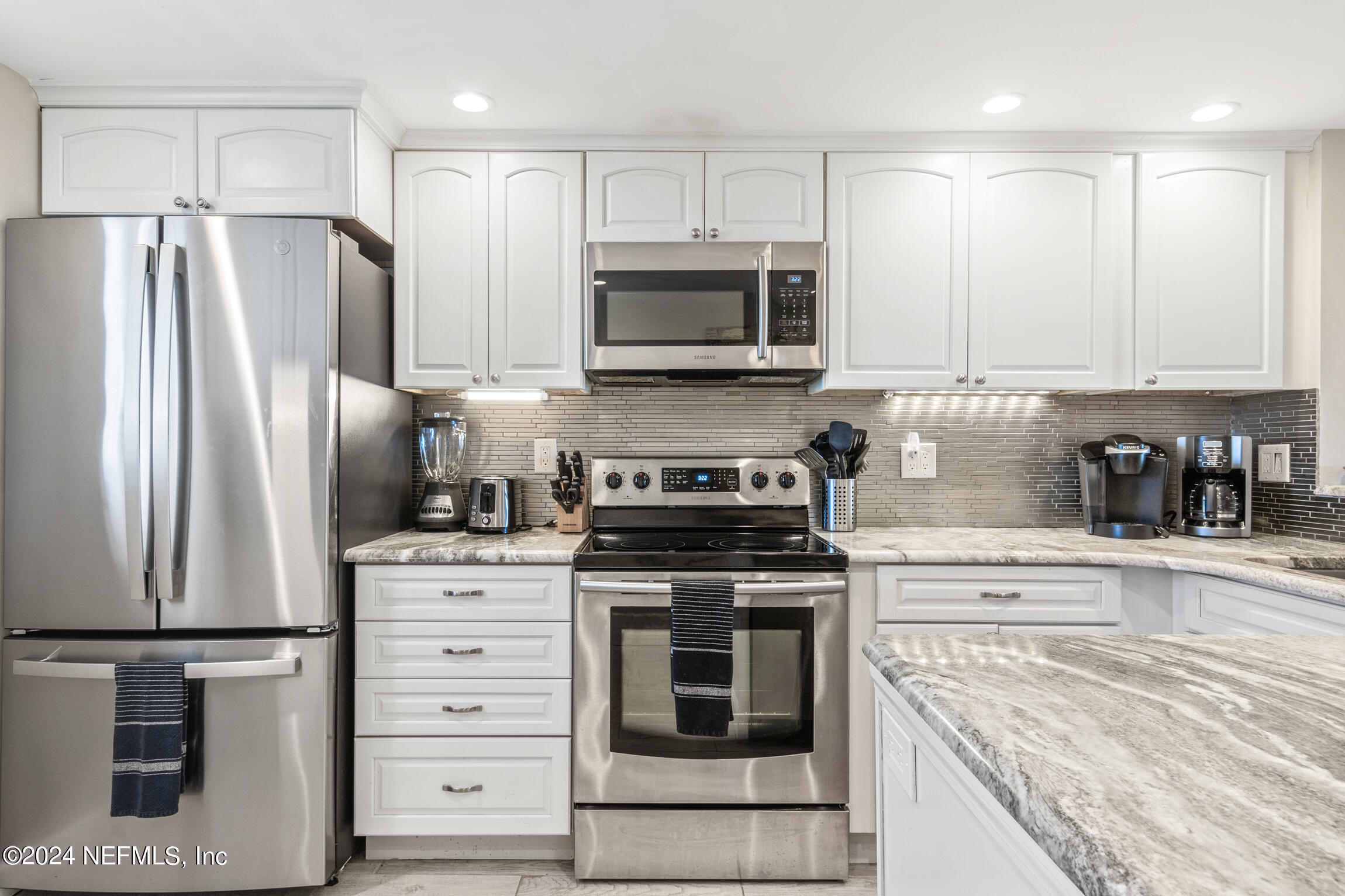 4 OCEAN TRACE Road 301
