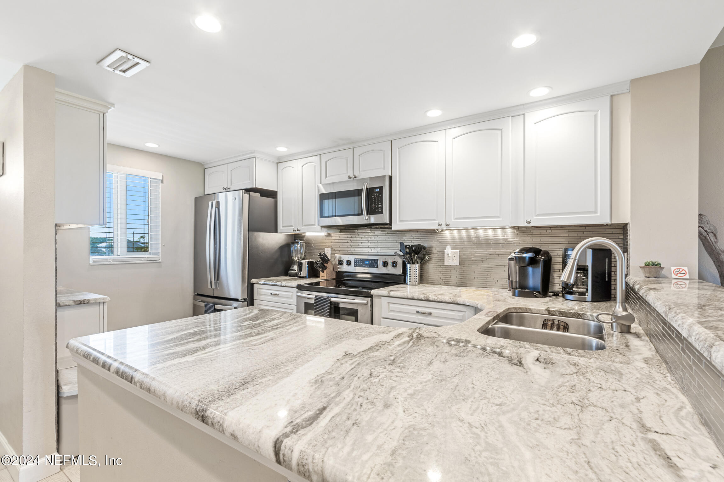 4 OCEAN TRACE Road 301