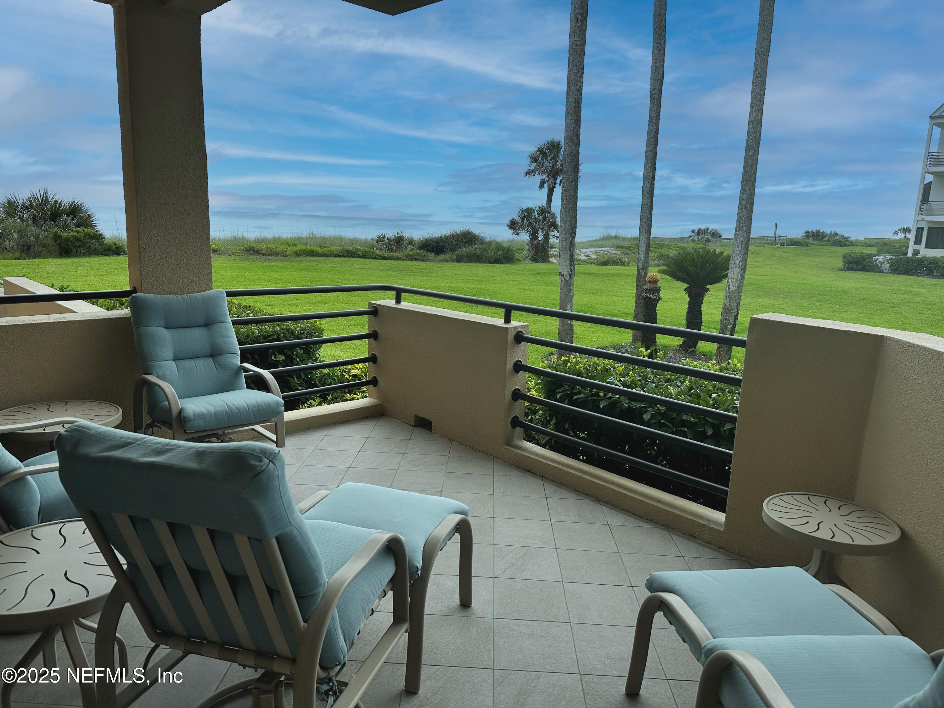 817 SPINNAKERS REACH Drive