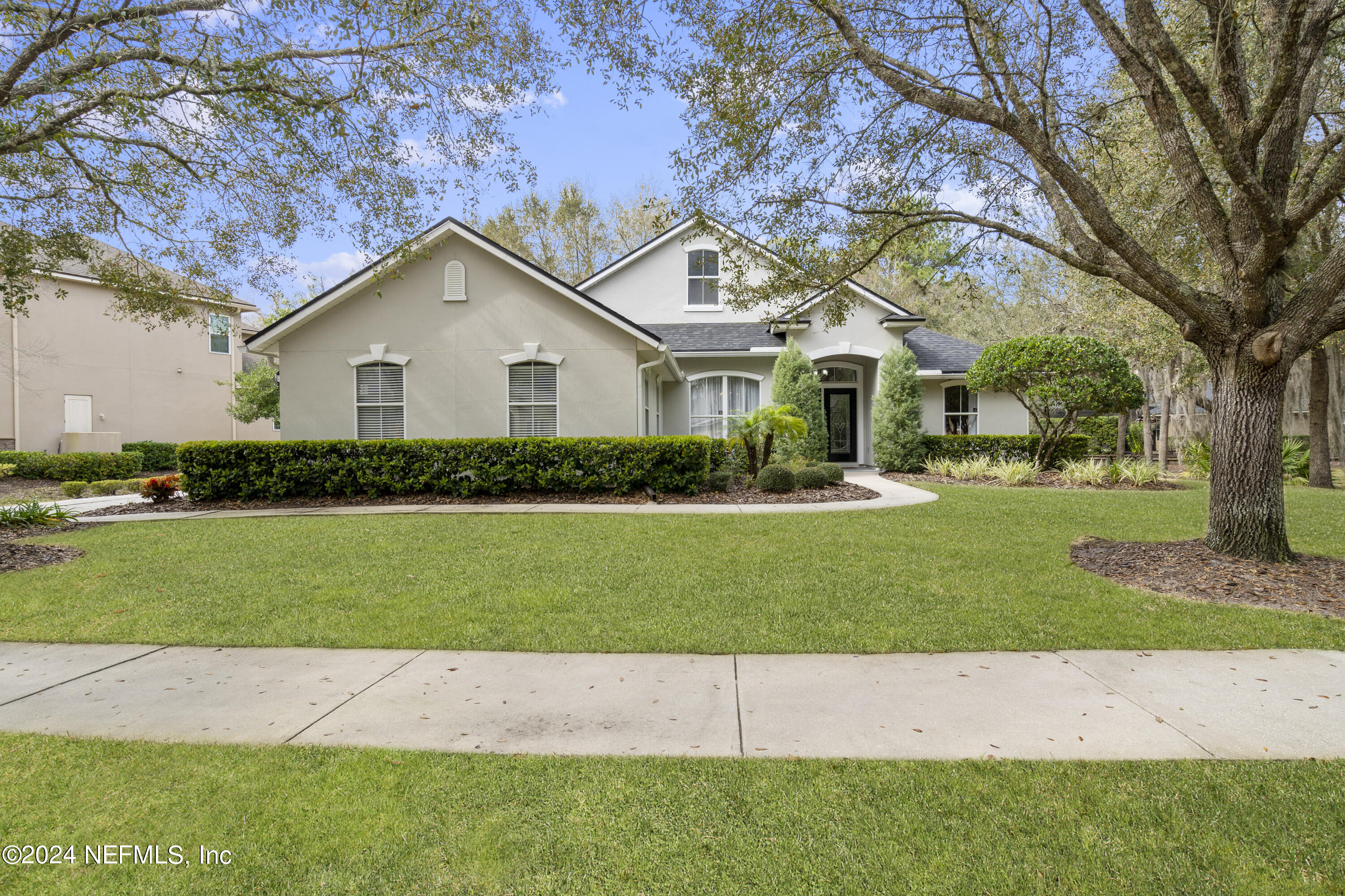 St Augustine, FL home for sale located at 4810 Boat Landing Drive, St Augustine, FL 32092
