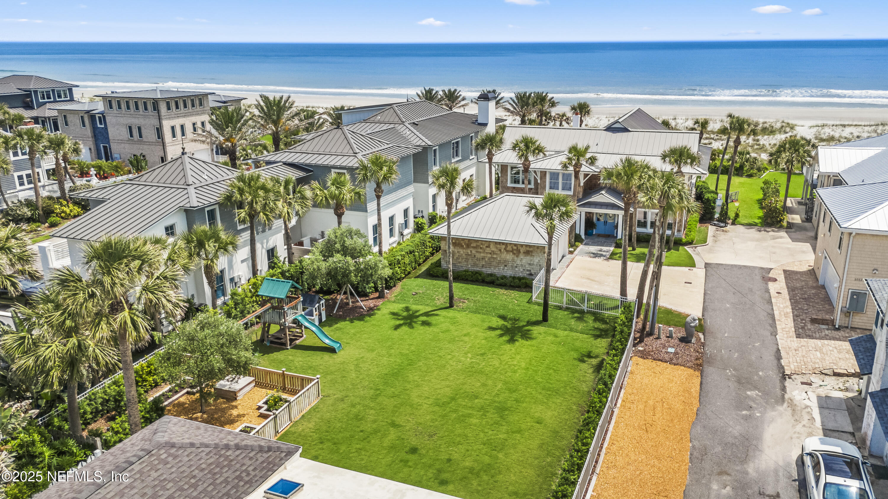 102 PALM Place