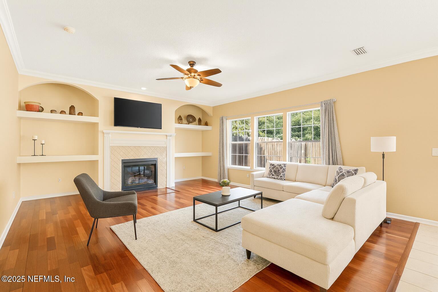 525 HARDEEVILLE Court