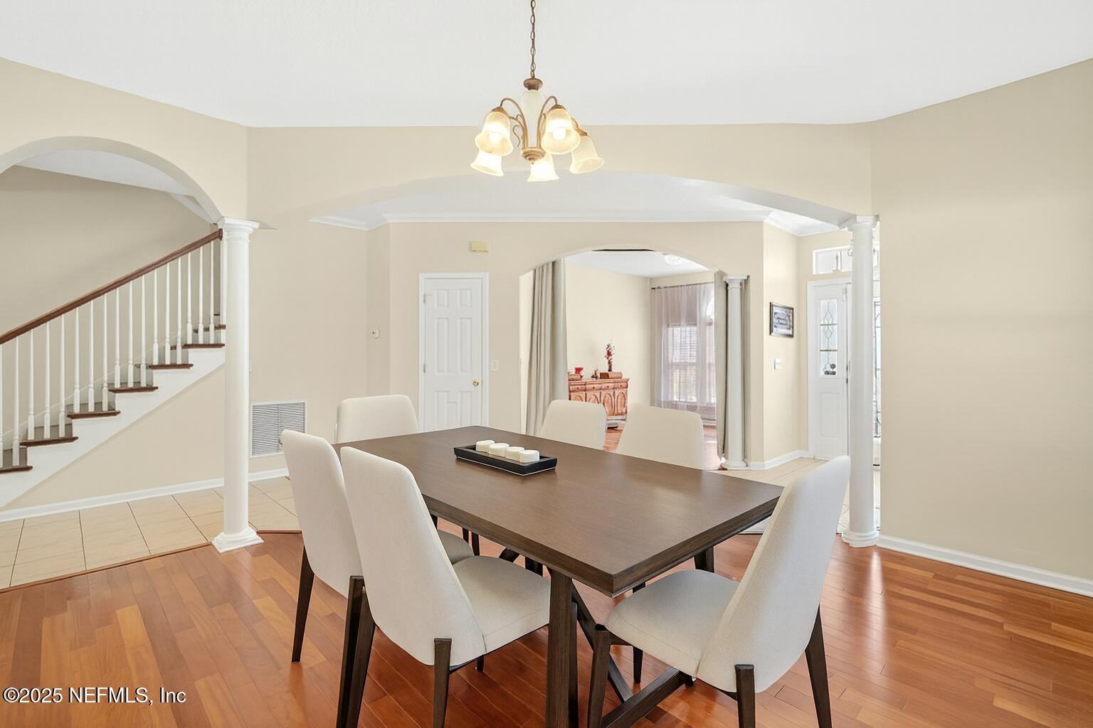 525 HARDEEVILLE Court