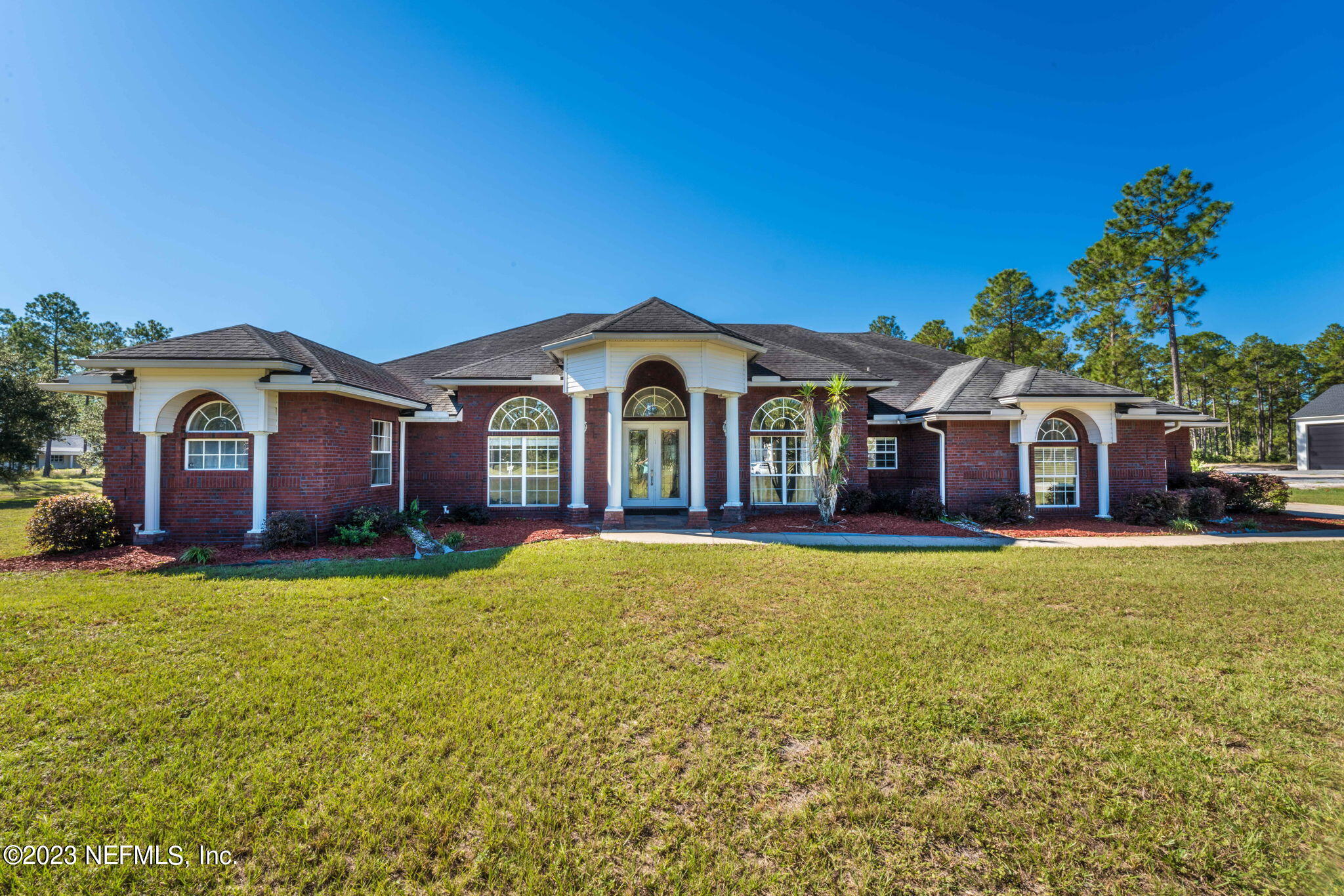 Jacksonville, FL home for sale located at 10112 Fox Lake Court, Jacksonville, FL 32219