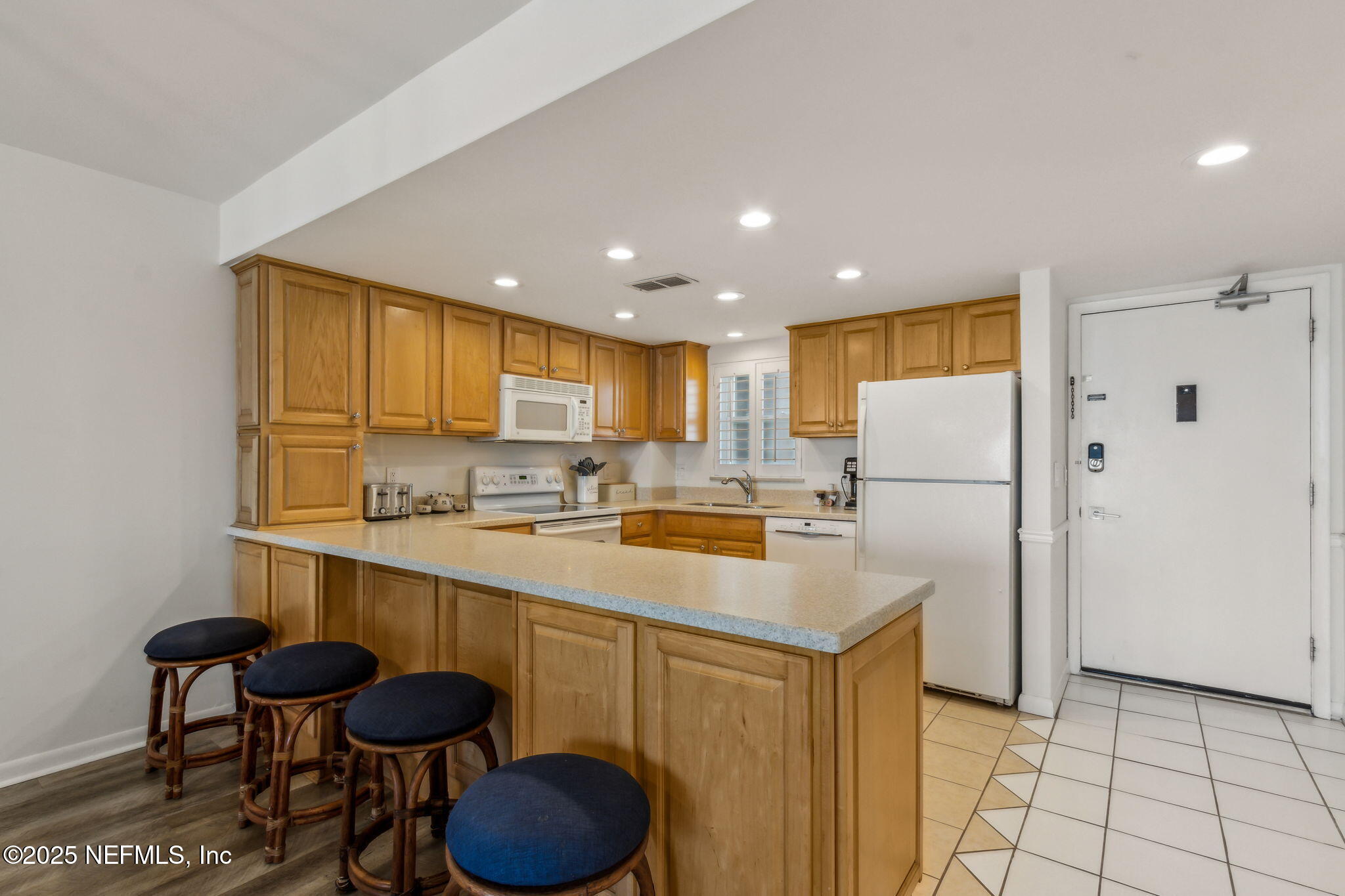3350 FLETCHER Avenue 6J