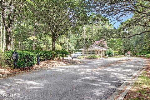 A home in Middleburg