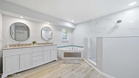 Photo of 3580 BROCKWAY Road, Jacksonville, FL 32250 (MLS # 2156157)