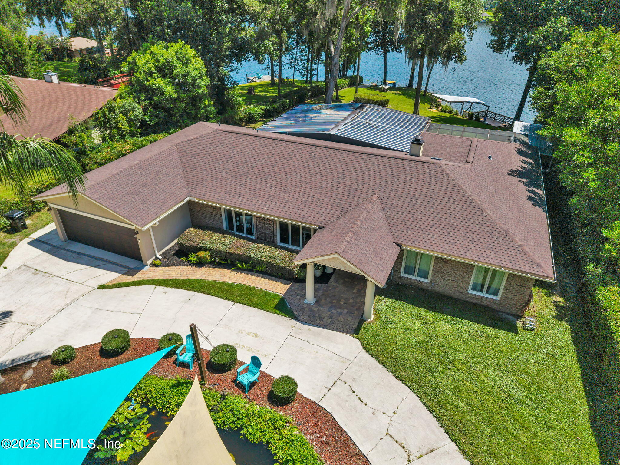 831 ARTHUR MOORE Drive