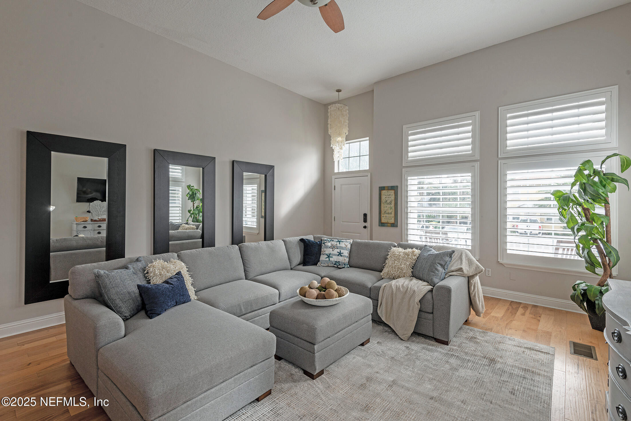 219 7TH Avenue S
