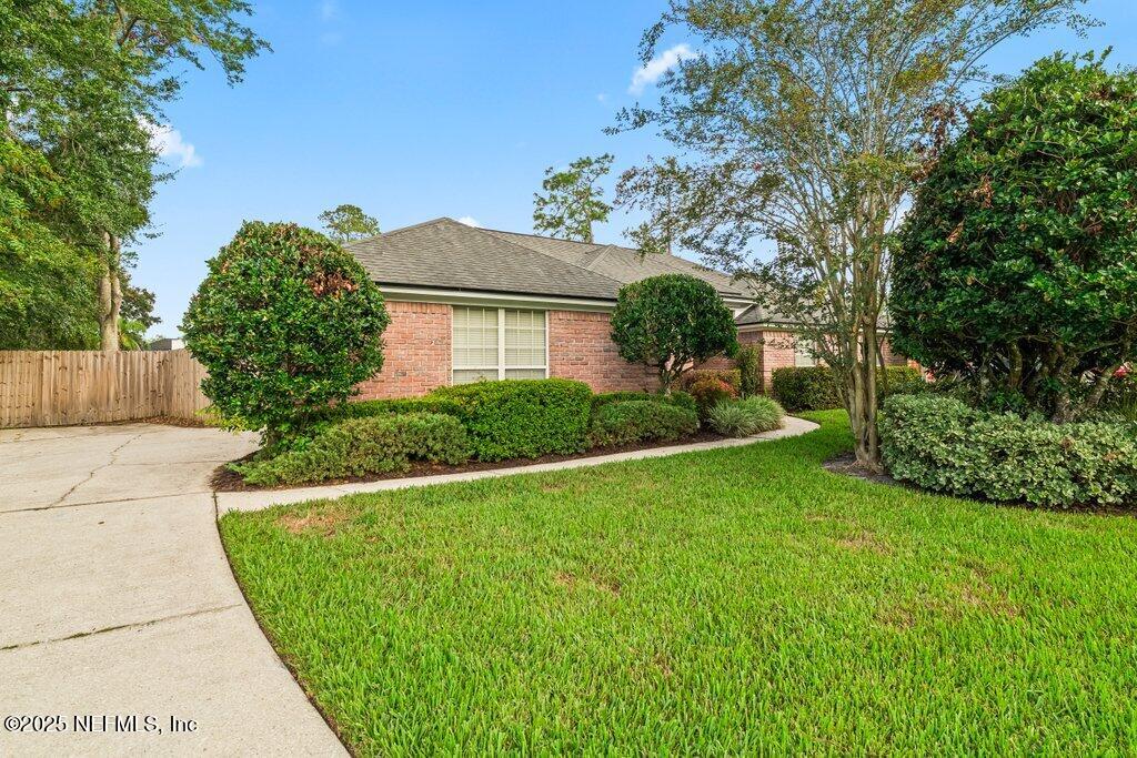 1722 HEATHERWOOD Drive