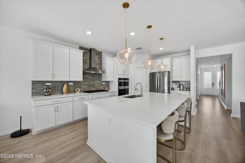 2113 FEATHEREDGE Way Middleburg FL 32068