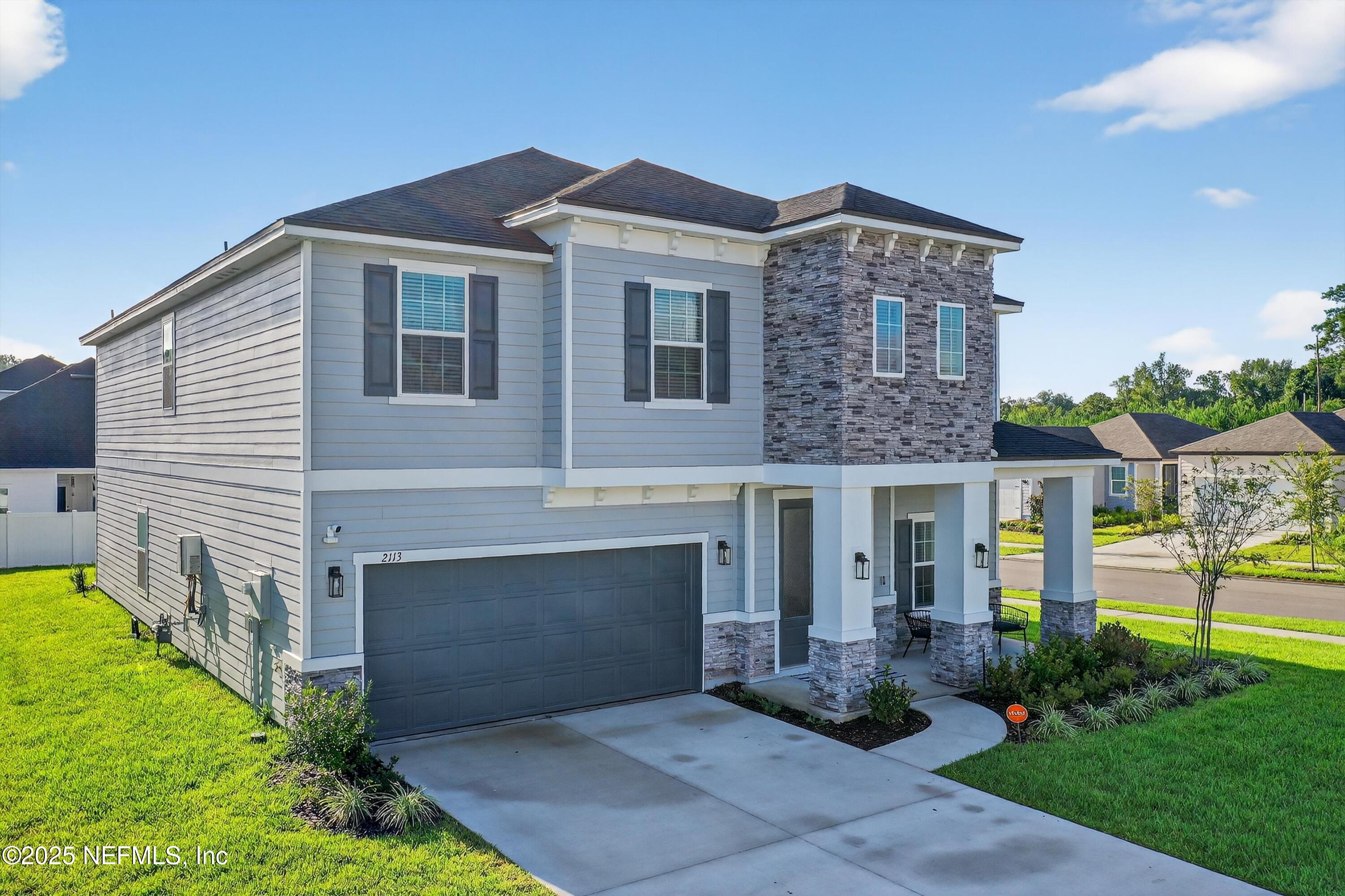 2113 FEATHEREDGE Way