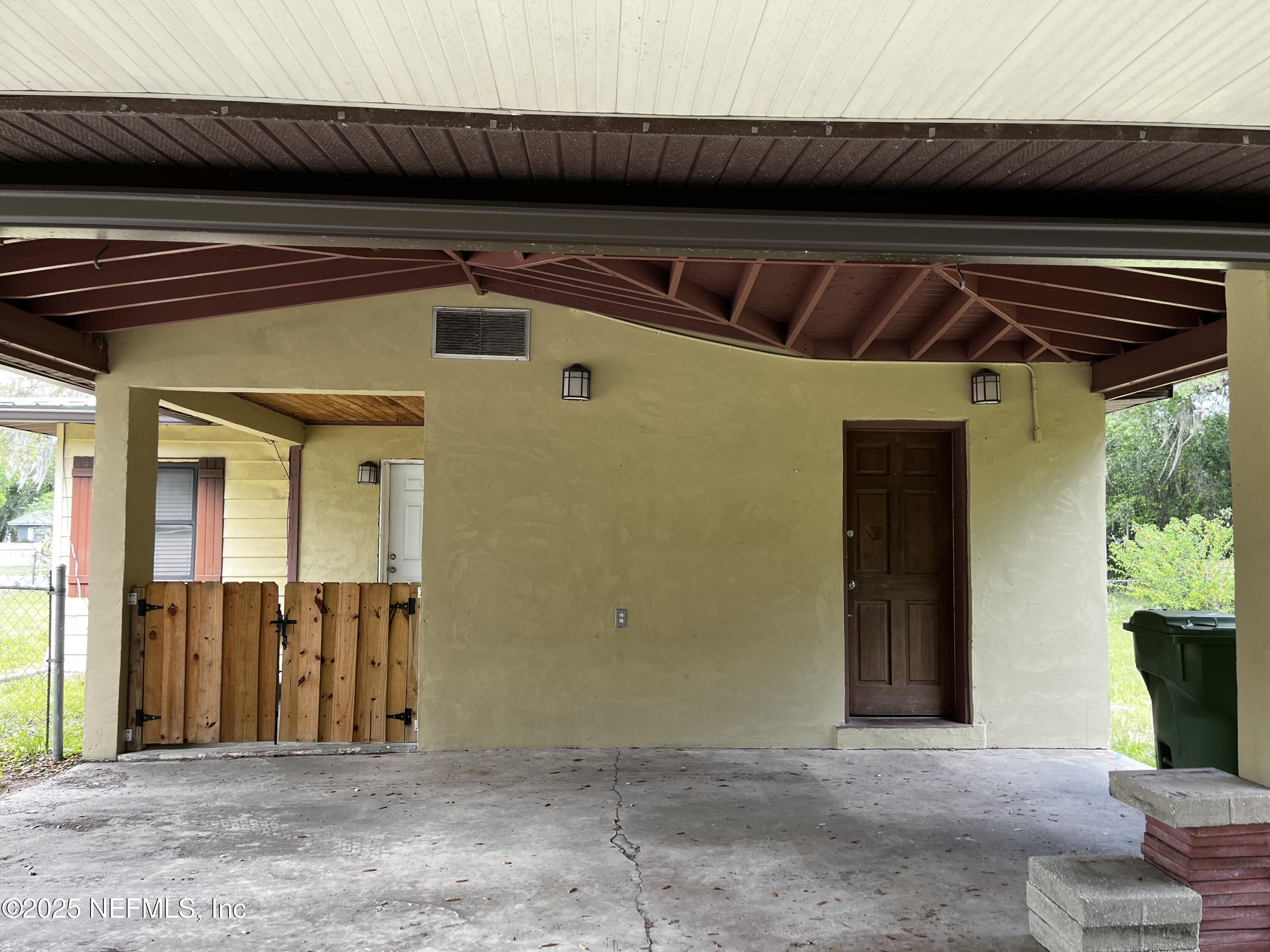 211 FERN Street