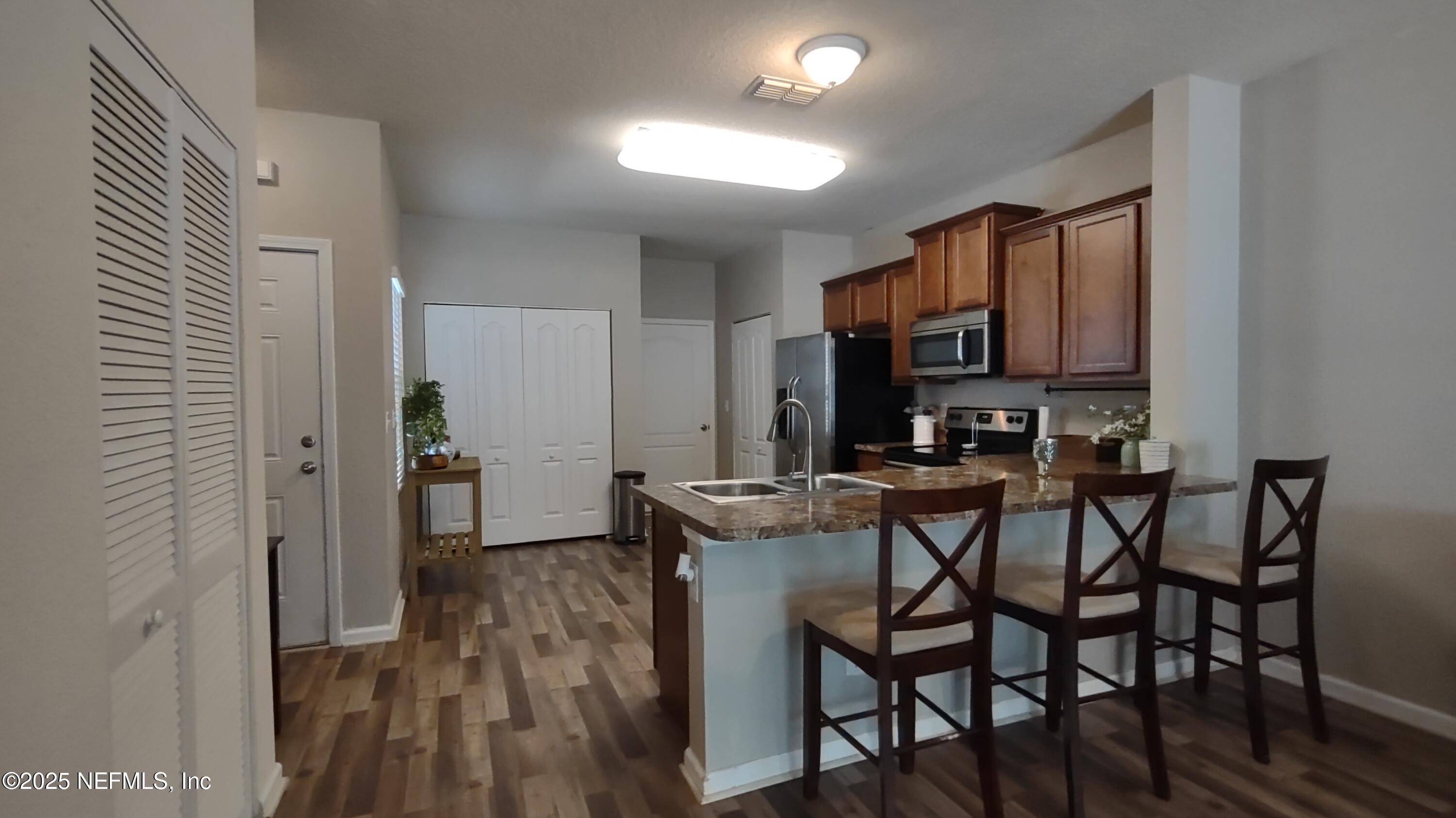 842 SERVIA Drive