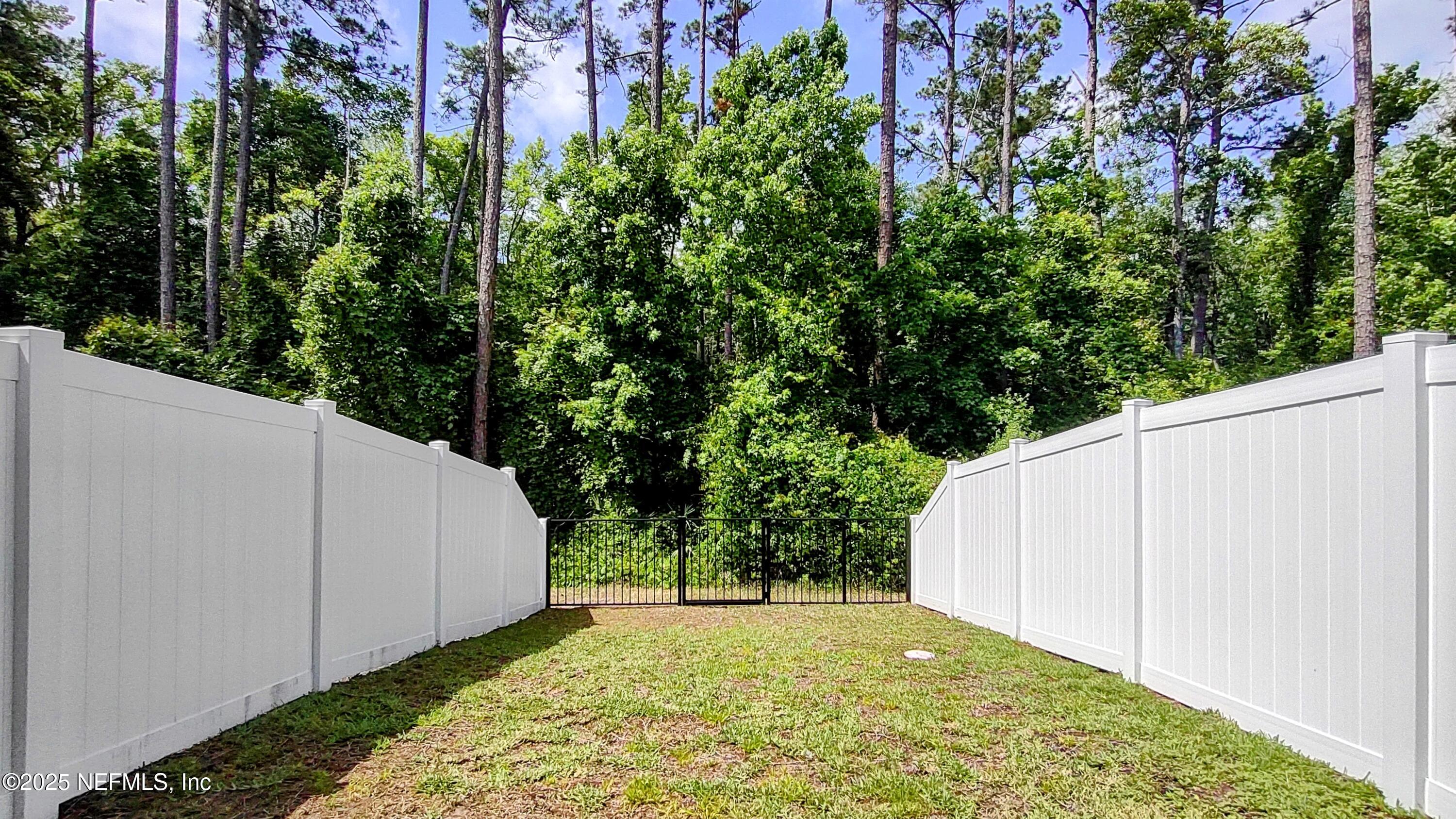 842 SERVIA Drive