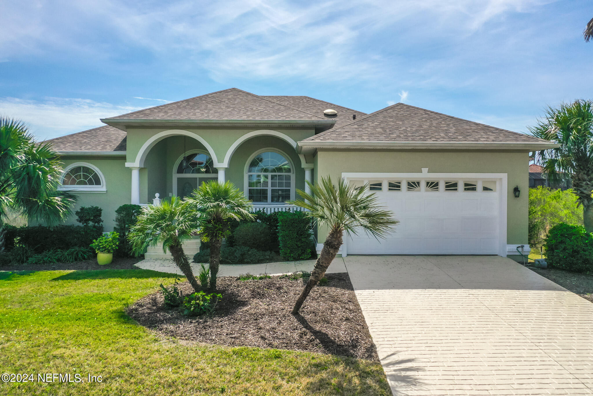 Palm Coast, FL home for sale located at 18 Mahoe Drive N, Palm Coast, FL 32137