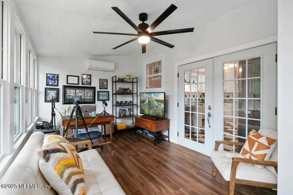 Jacksonville, Florida 32205, United States, 3 Bedrooms Bedrooms, ,2 BathroomsBathrooms,Residential,Pending,21255