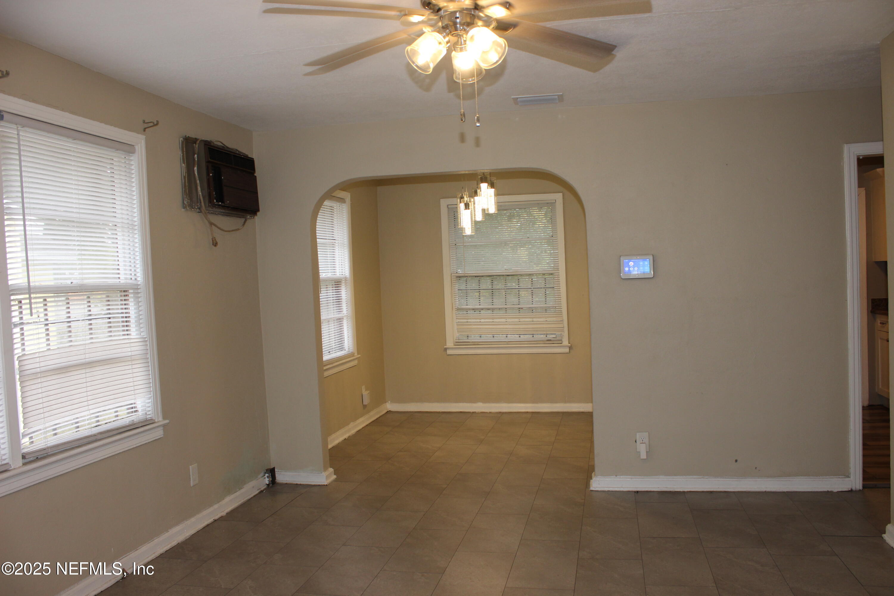 1659 UNIVERSITY Street