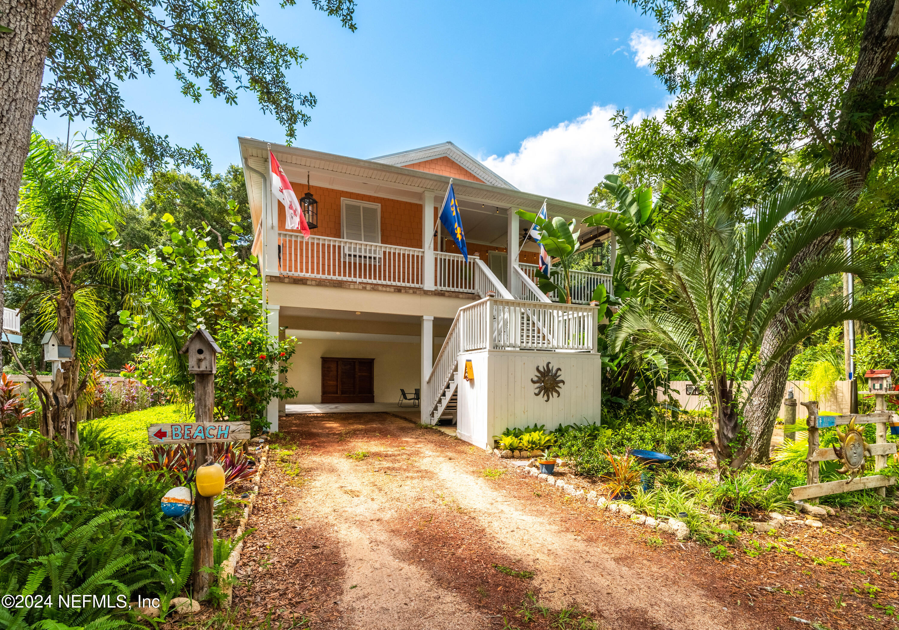 Palm Coast, FL home for sale located at 10 ARMAND BEACH Drive, Palm Coast, FL 32137