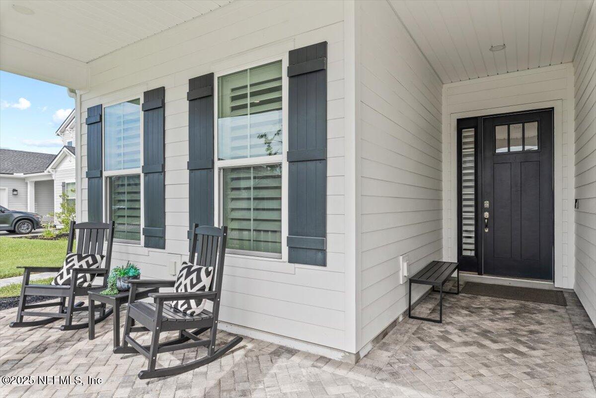 87 TRADESMAN Lane
