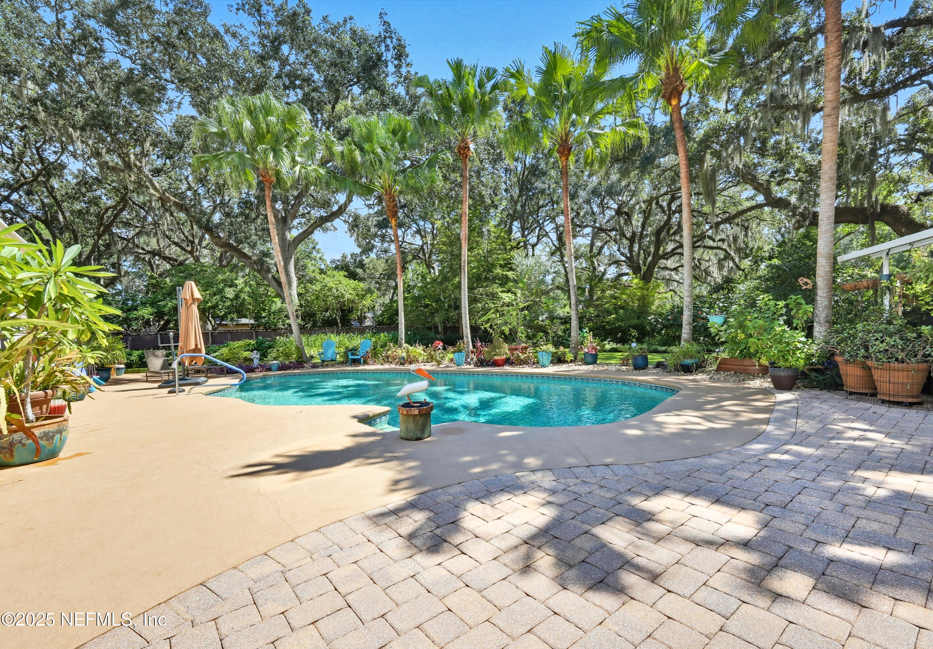 2718 CLAIRE Lane