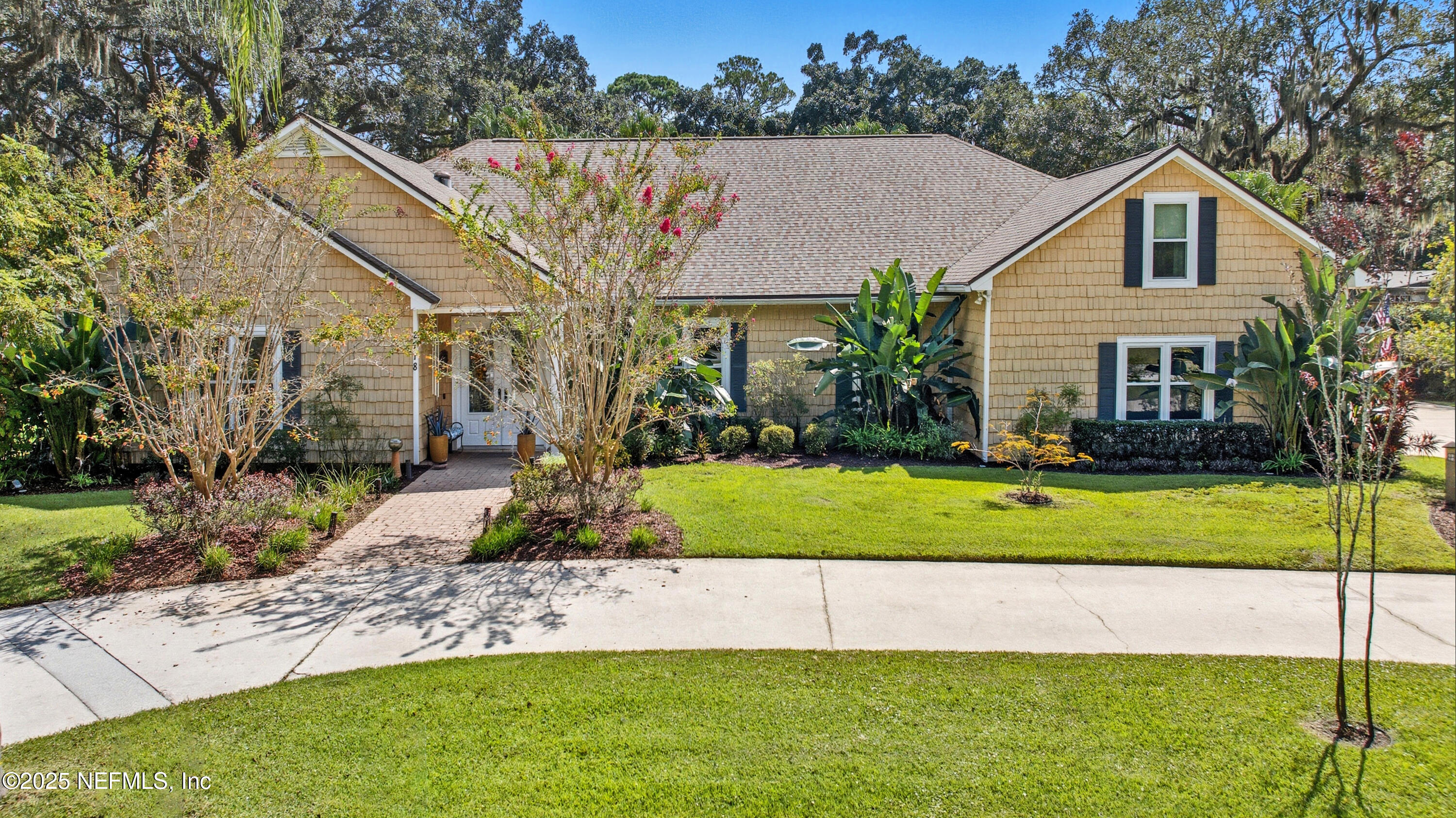 2718 CLAIRE Lane