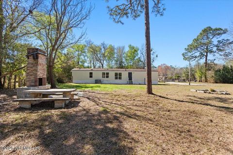 A home in Middleburg