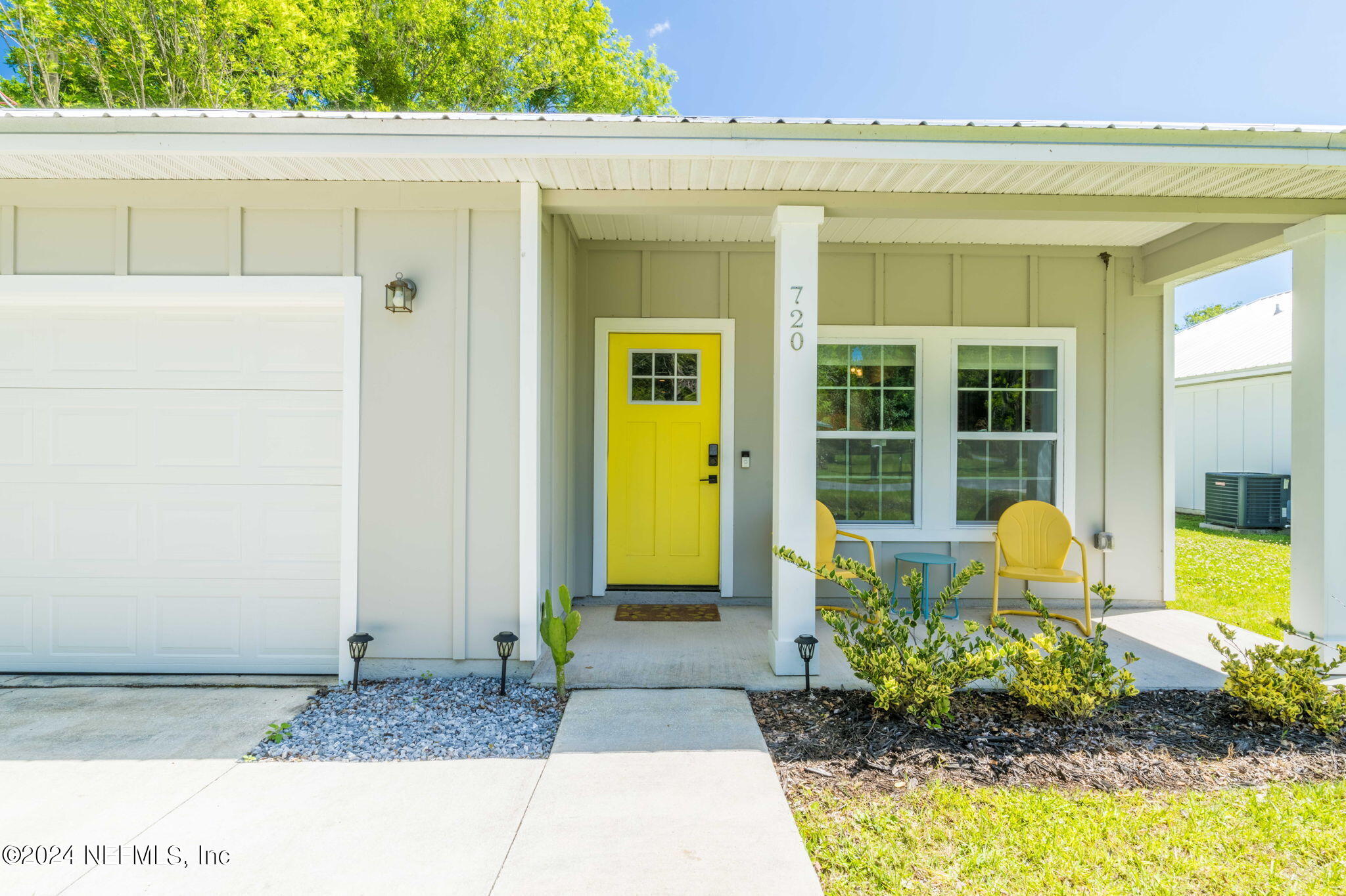 St Augustine, FL home for sale located at 720 Hamilton Avenue, St Augustine, FL 32084
