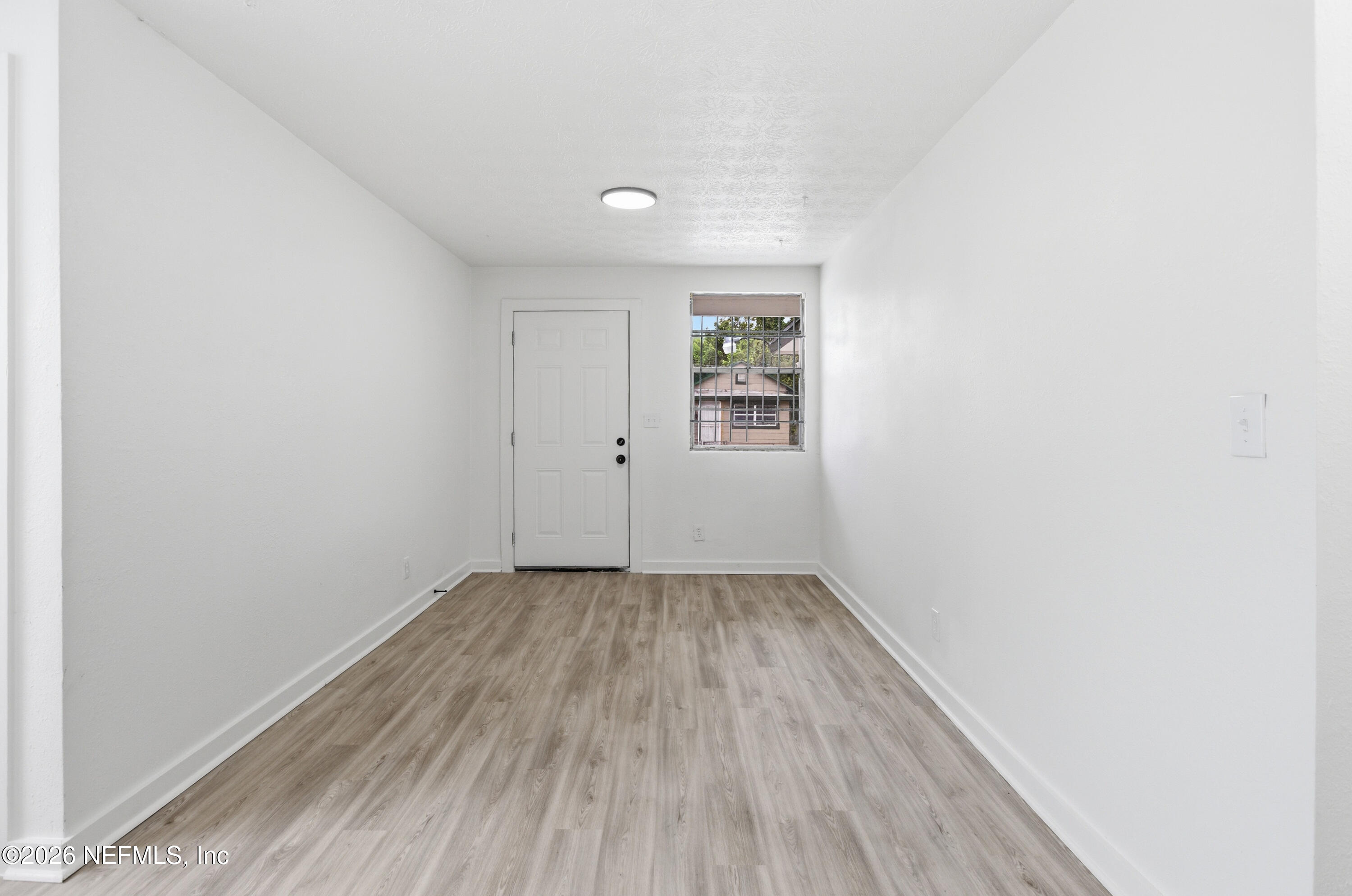 1163 W 5TH Street