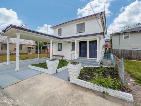 Photo of 1163 W 5TH Street, Jacksonville, FL 32209 (MLS # 2142528)