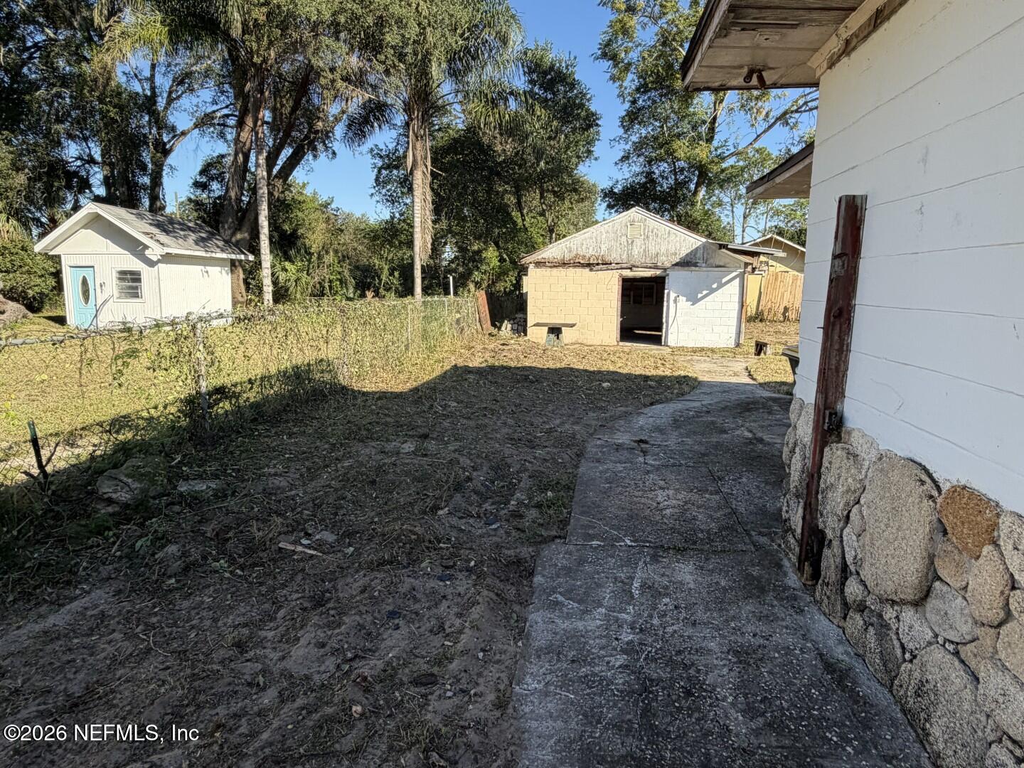 9813 BUNCOME Road