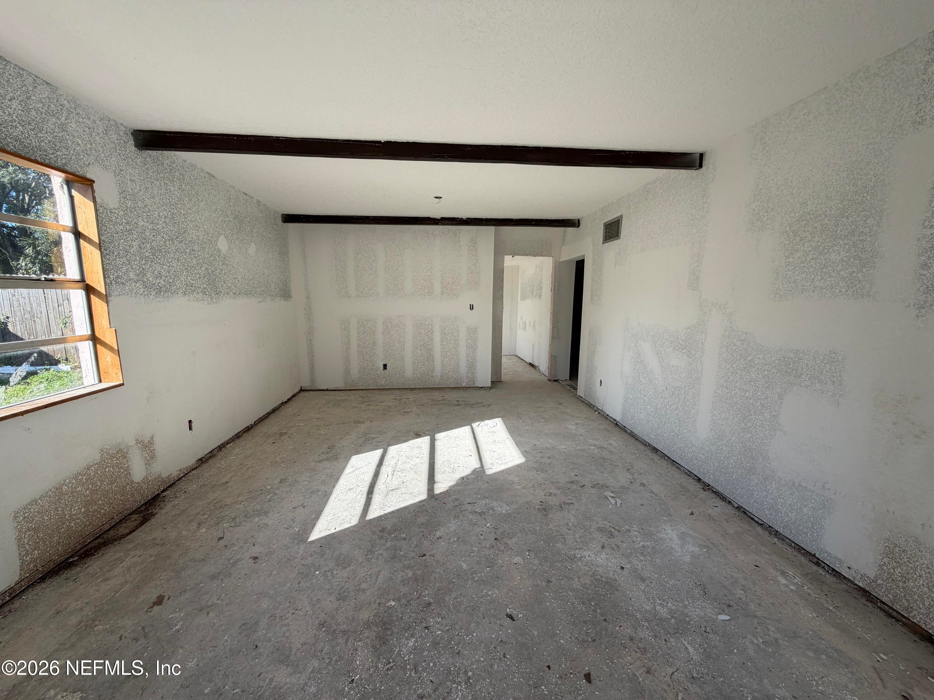 9813 BUNCOME Road
