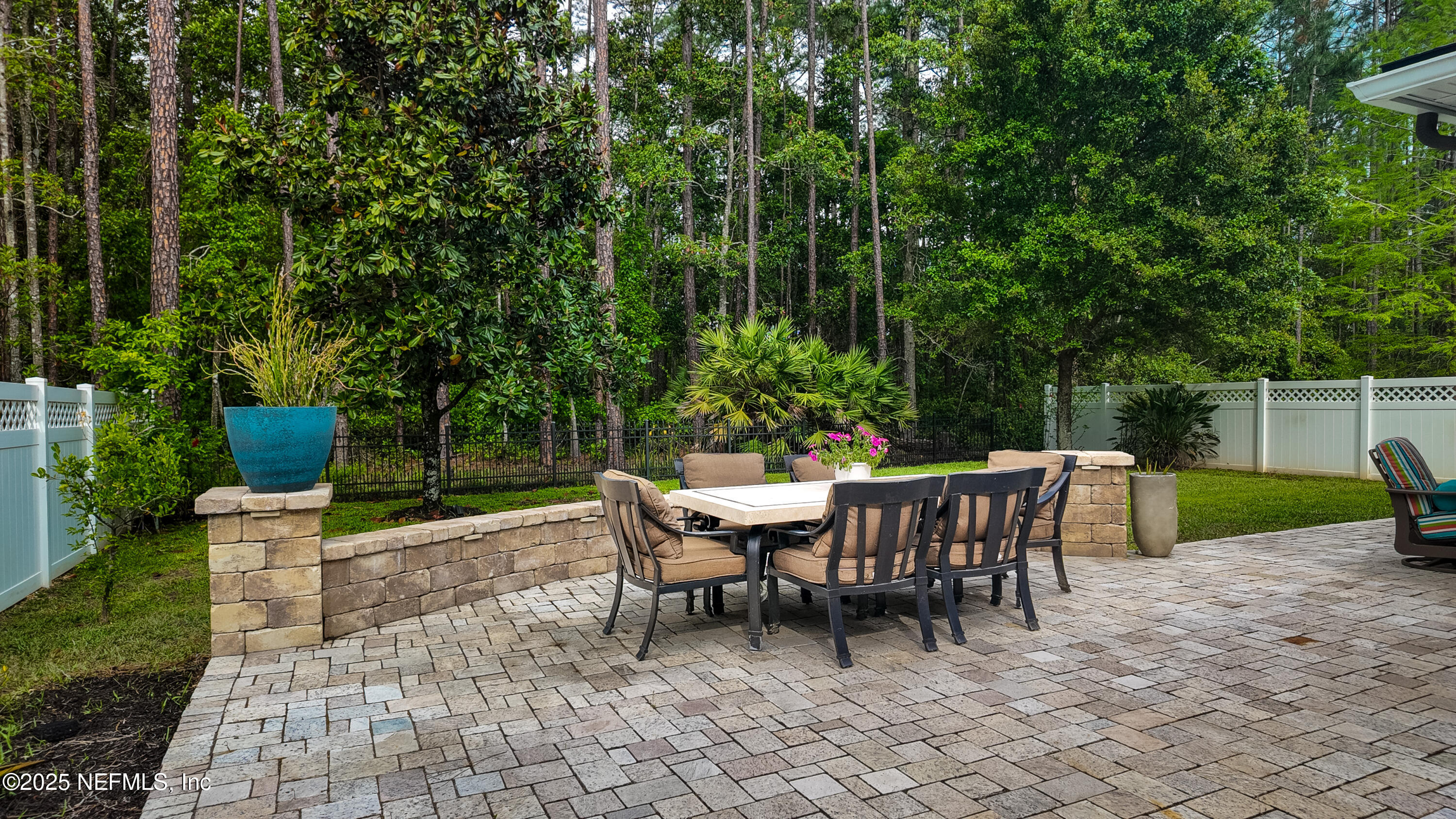 184 ROCKCREEK Drive
