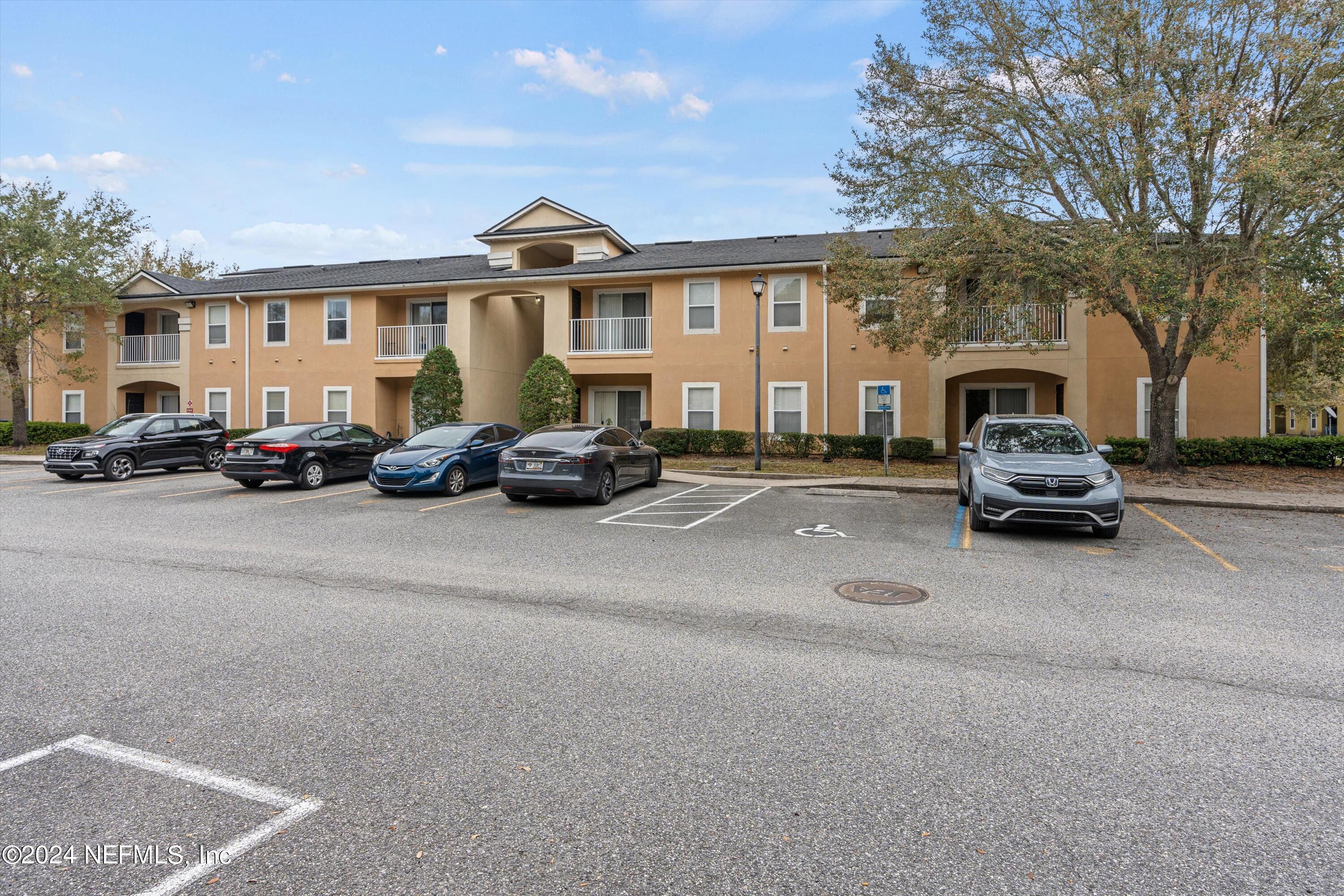 Jacksonville, FL home for sale located at 3641 Kirkpatrick Circle Unit 14, Jacksonville, FL 32210