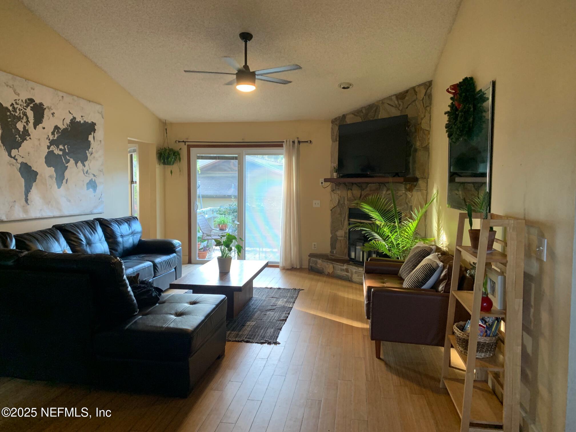 5240 PEAR TREE Place