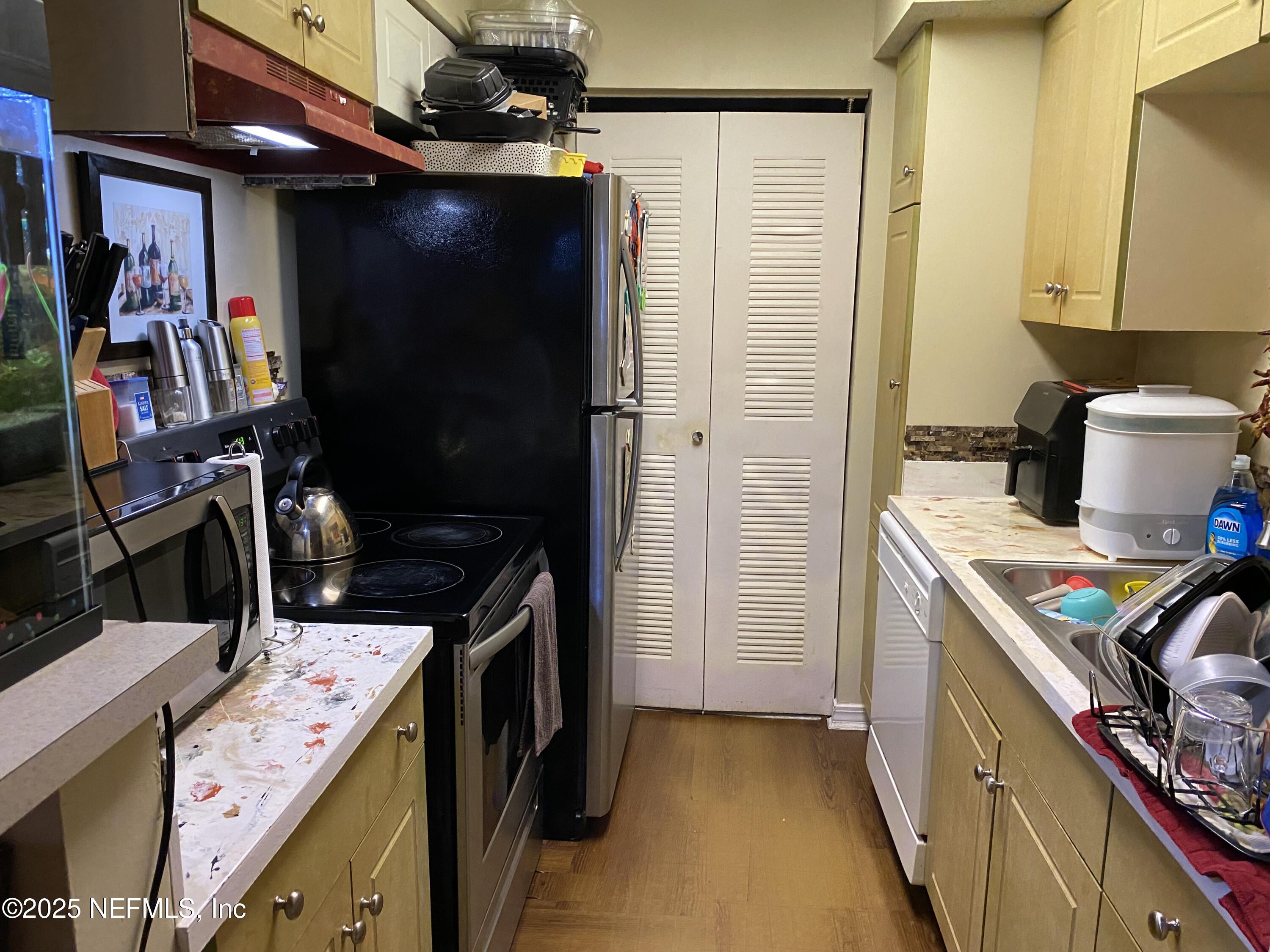 10200 BELLE RIVE Boulevard 223