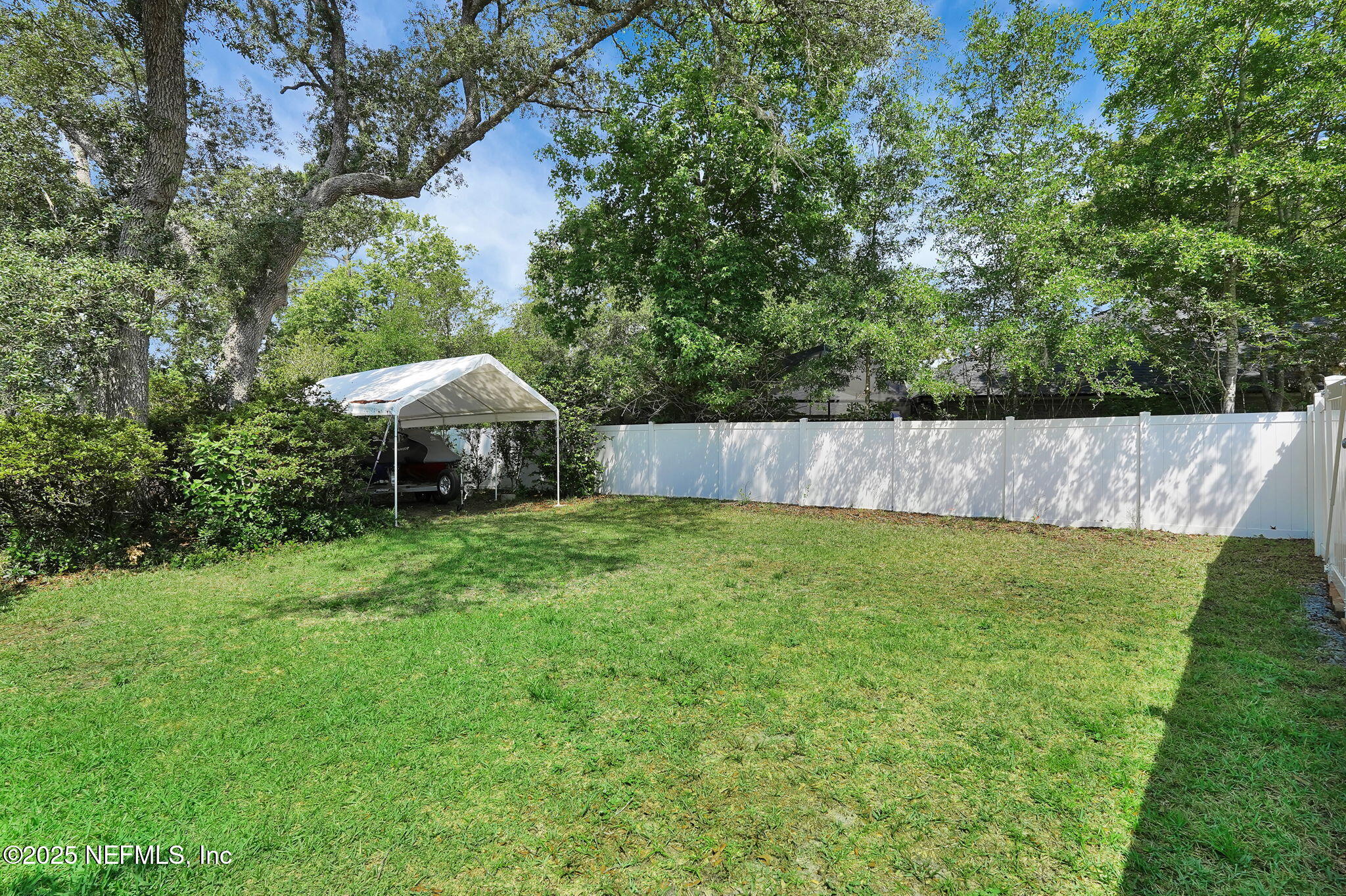 2072 HAWKCREST Drive E