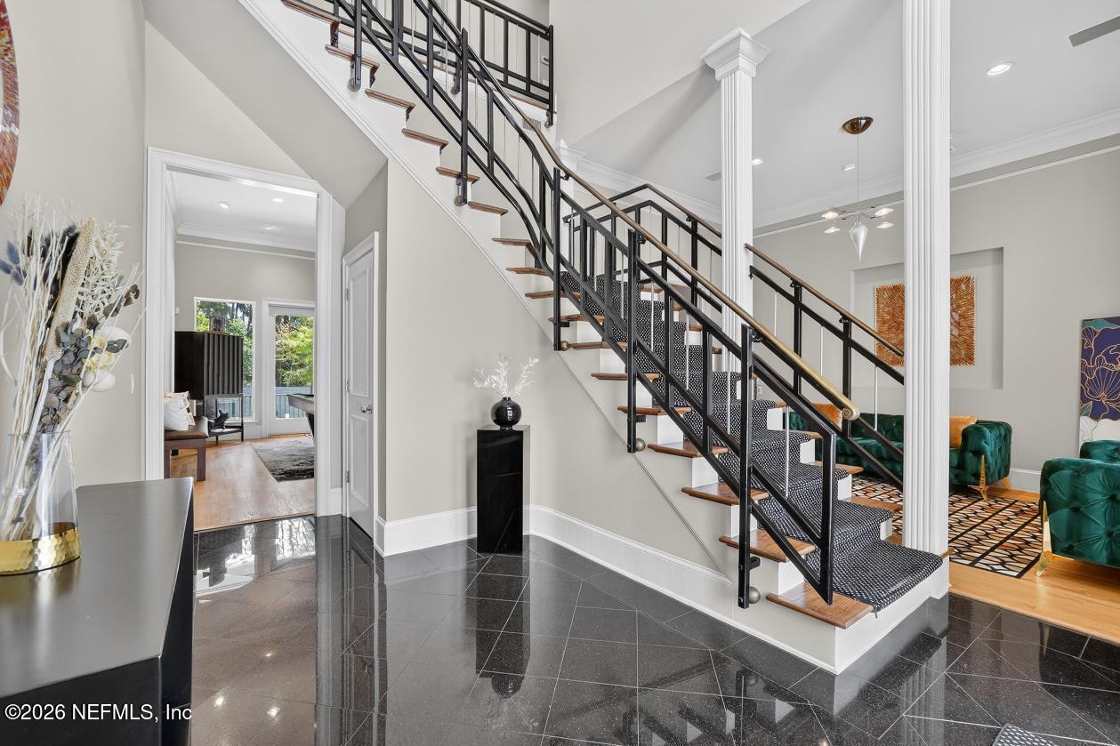 6334 SAN JOSE Boulevard W