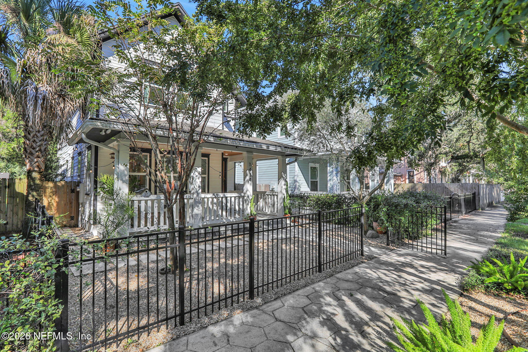 1434 IONIA Street