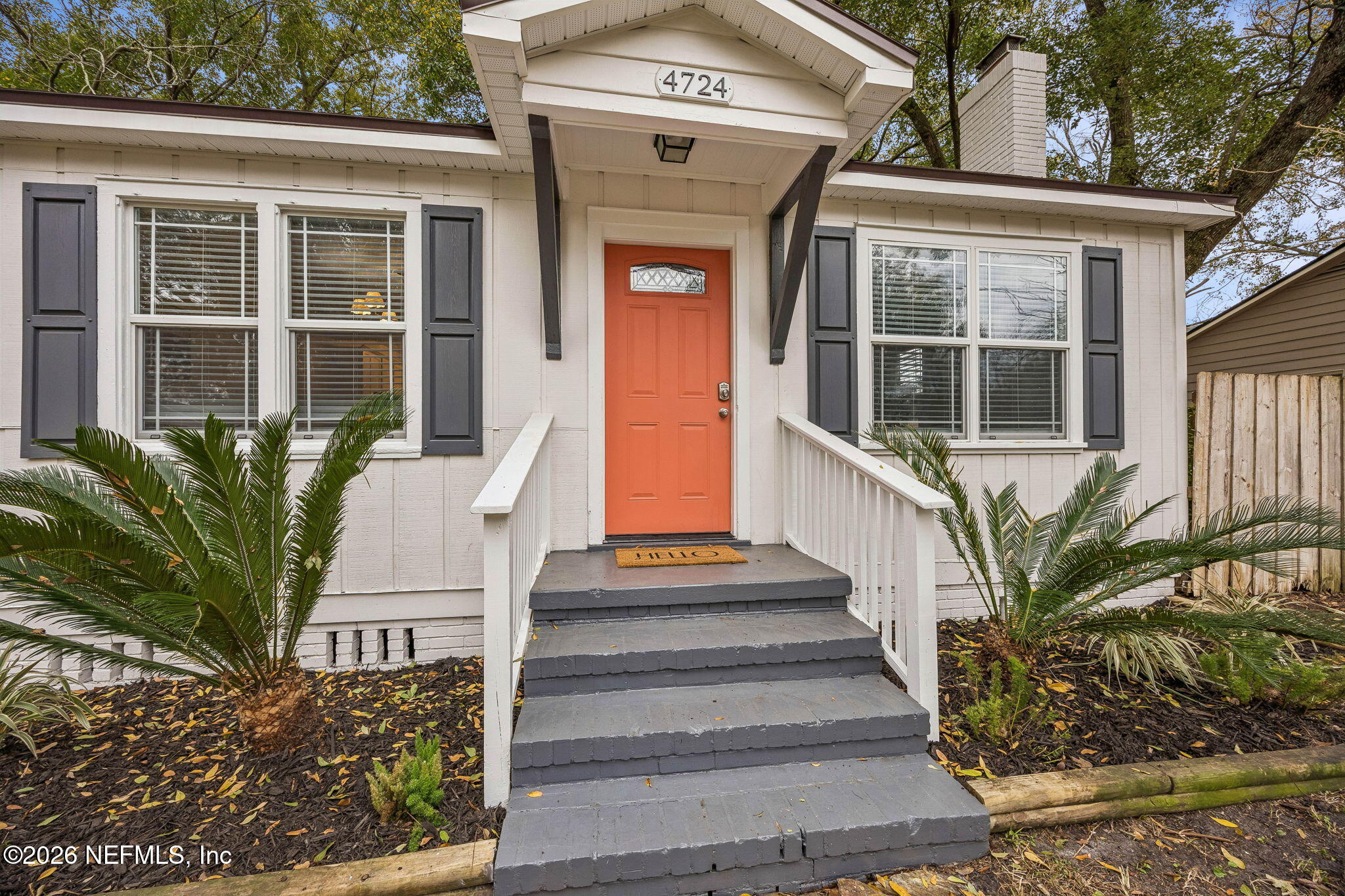 4724 CRESCENT Street