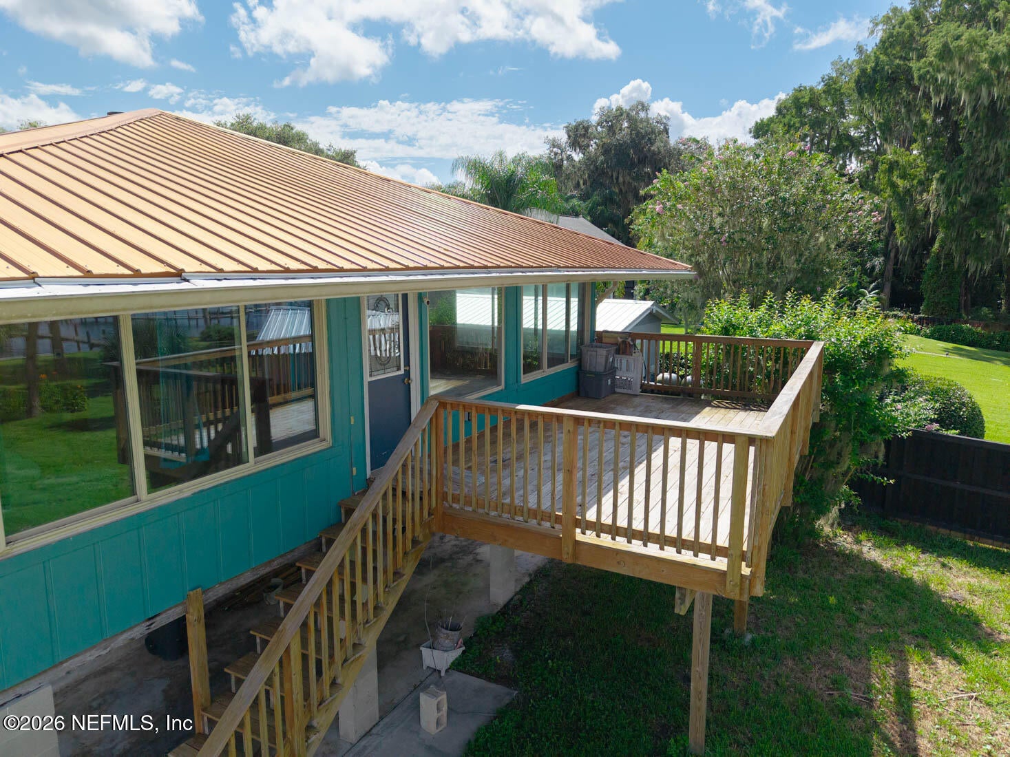 109 ST JOHNS Boulevard