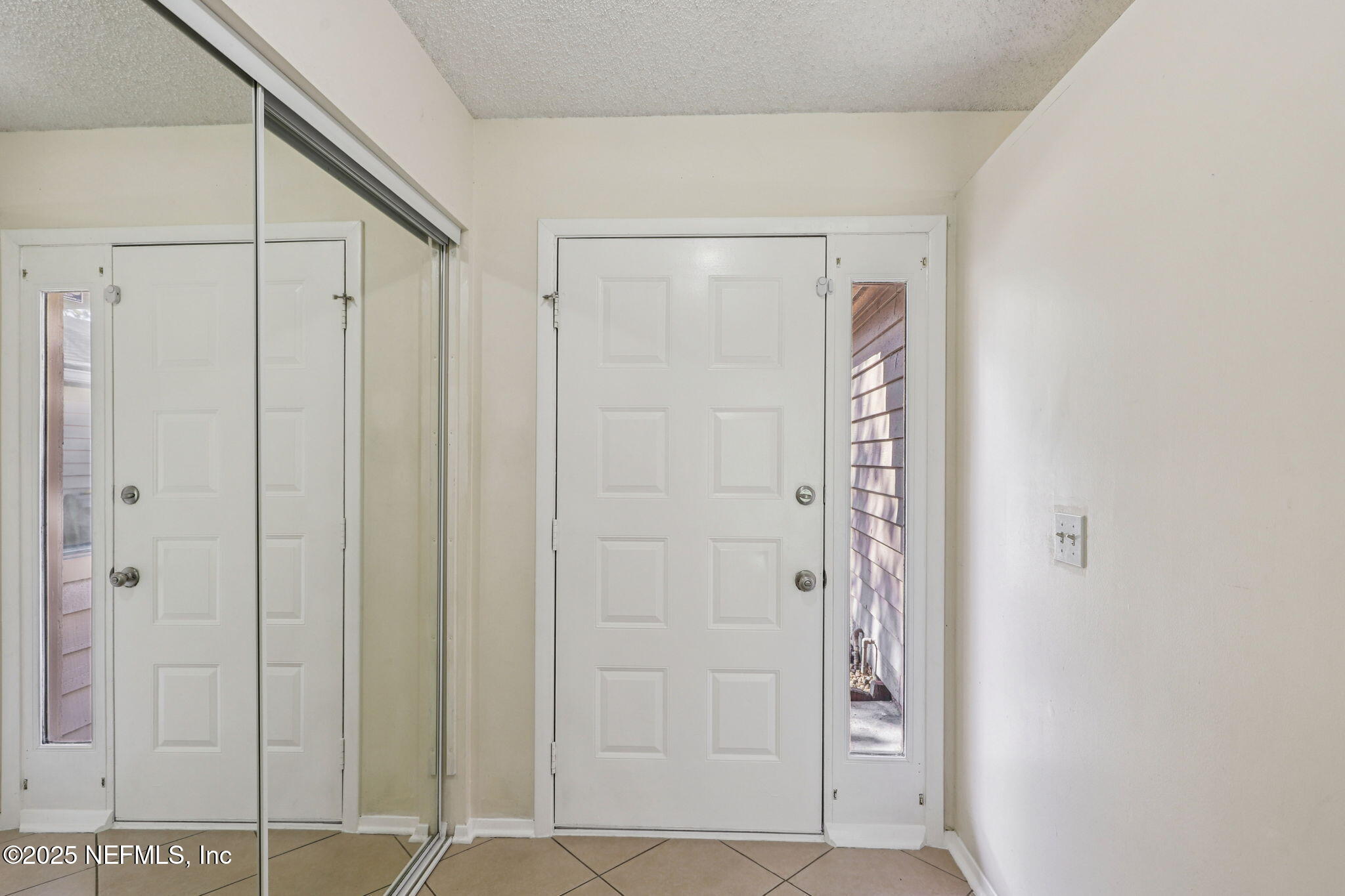 3015 COBBLEWOOD Lane E