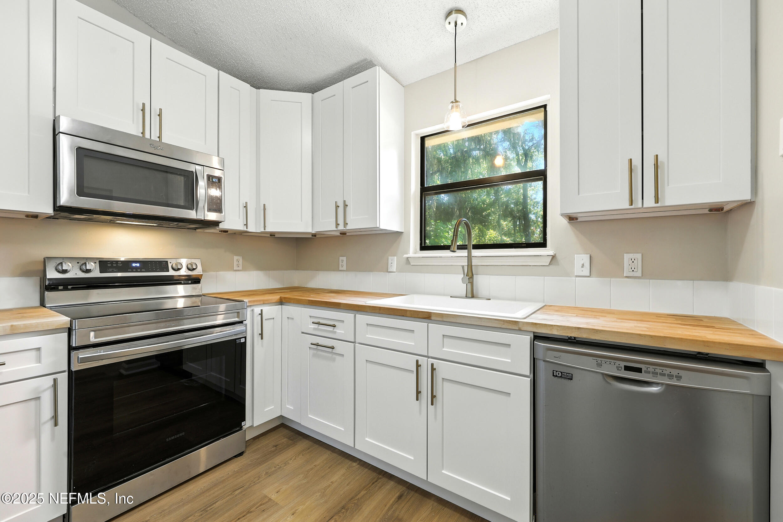 10404 ROTHBURY Drive S